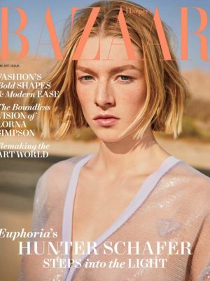 Harper’s Bazaar - Enero 2022 En Inglés